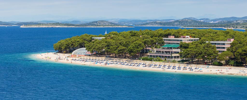 Albergo Adriatiq Hotel Zora in Primosten per le vacanze famiglie al mare a Primosten in Dalmazia in Croazia