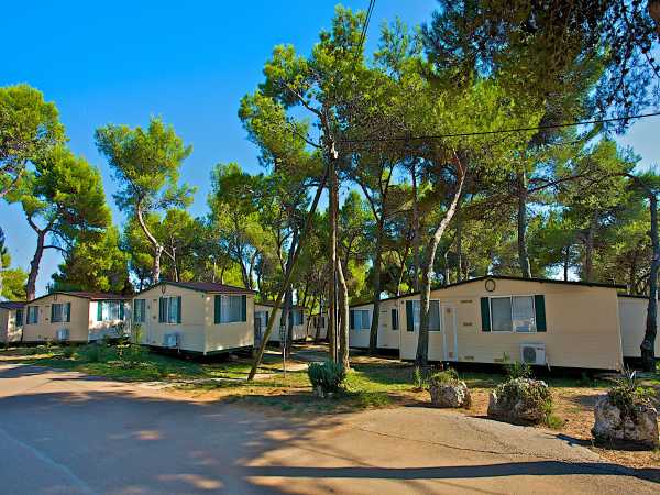 Le case mobili Arena Campeggio Indije in Banjole in Medolino per le vacanze famiglie al mare a Medolino in Istria in Croazia