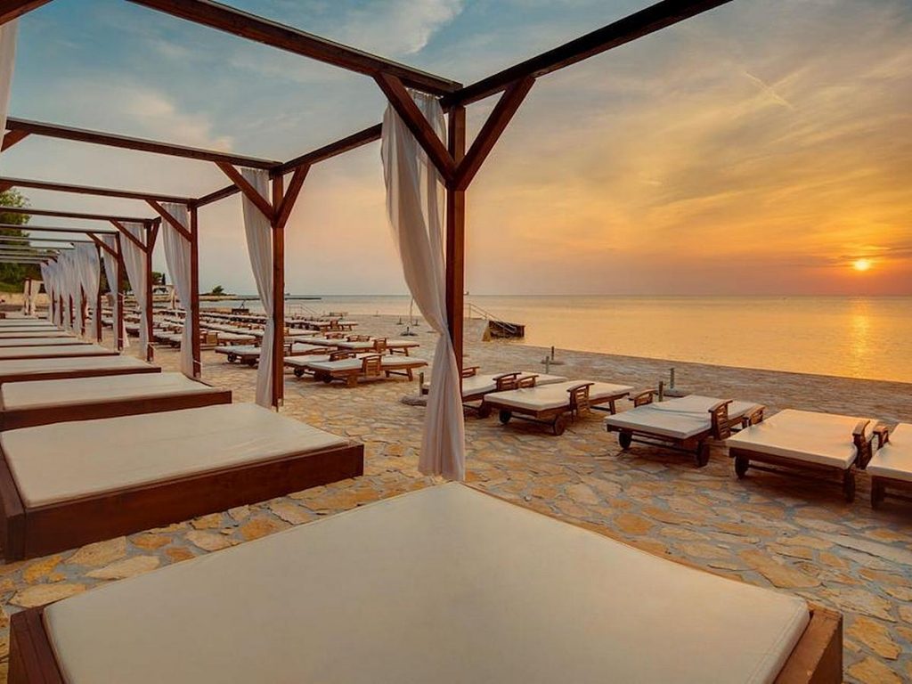 L' albergo Melia Coral for Plava Laguna in Umago per le vacanze lusso solo adulti al mare a Umago in Istria in Croazia